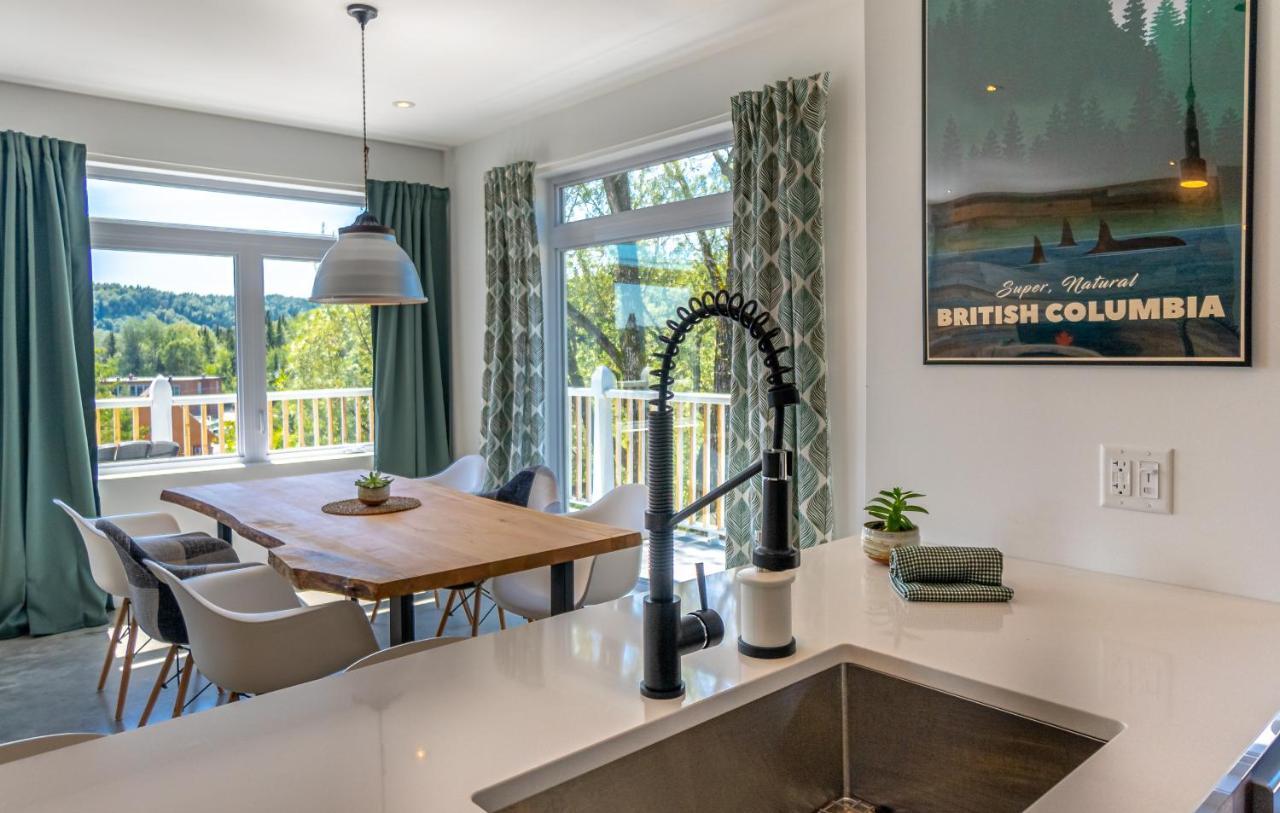 Hotel-Appartements De La Gare Val-David Esterno foto